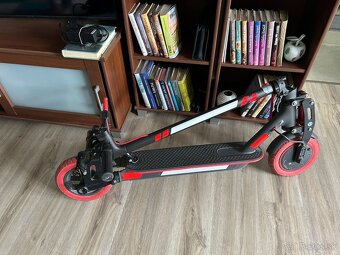 Predám Xiaomi Mi Electric Scooter Pro - 4