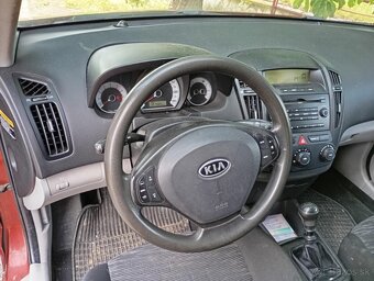 KIA ceed - 4