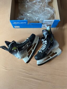 Bauer vapor hyperlite 2 veľkosť 9 FIT 2 - 4