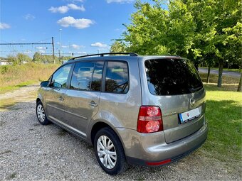Volkswagen Touran 1.9 TDi 7-miestne Facelift - 4