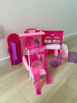 Prenosný BARBIE DOM - 4