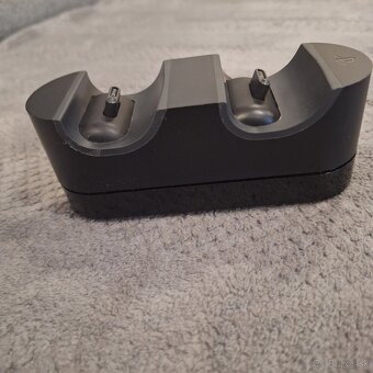 Nabíjačka pre ovládače PS4 - 4