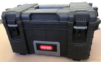 Novy Kufor KETER 22 a Naradie - 4