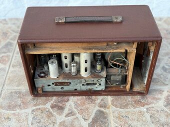 Predam baterkovy elektronkovy prijmac Tesla 3101 A - 4