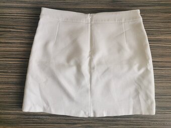 Biela sukňa Stradivarius - 4