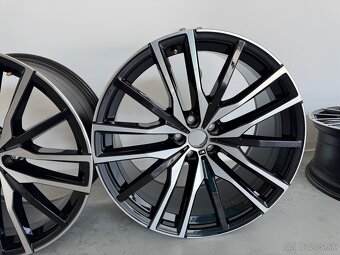 Predám originálnu sadu nových 22” diskov z BMW X5 G06 - 4