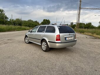 Škoda Octavia - 4