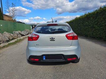 KIA RIO 1.25 benzín = najazdené 43 074km - 4