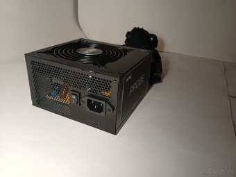 Predám PC zdroj ADATA XPG PROBE 600 W - 4