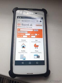 Sony E3 - 4