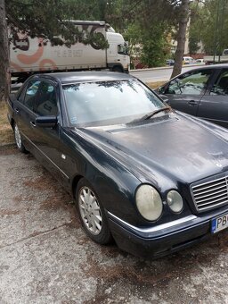 Predám Mercedes w210 2'5 diesel - 4