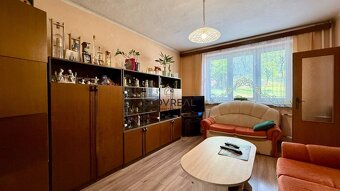 SLOVREAL predaj 2i byt v neďaleko mesta Kremnica - 4