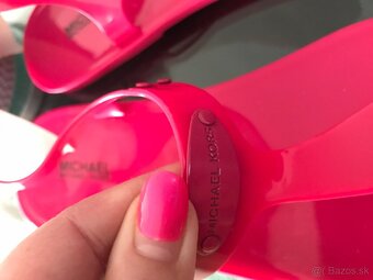 MICHAEL KORS originál fuksia sandálky 38 - 4