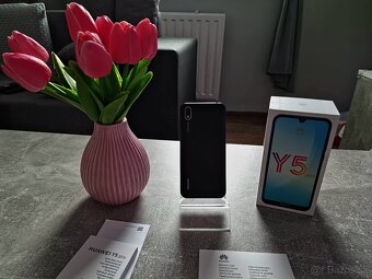 Huawei Y5 2019 2/16GB čierny - 4