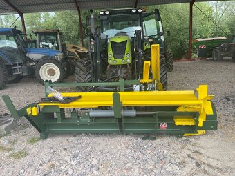 Predám traktor, pílu, stiepací automat - 4