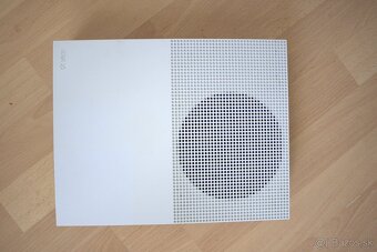 Xbox One S 1T - 4