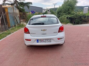 Predám Chevrolet Cruze r.v. 2011, 1.6i, 91kW, 115 xxx km - 4