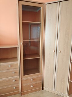 Nábytok vhodný do spálne, obývačky i kancelárie - 4