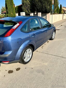 Ford Focus 1.6 benzin 85kw 16V Ghia • 2005 • • 202k km • TOP - 4