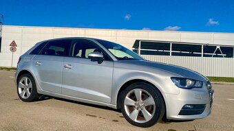 Audi A3 sportback 1,6 TDI 77kw Automat 7.st - 4