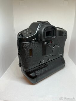 Canon EOS 1 HS - 4