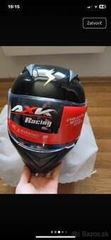 Motorkárska prilba - 4