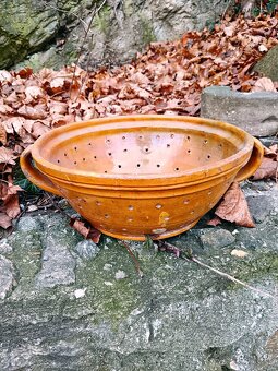 Unikátny starožitný keramický cedník - 4