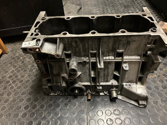 Peugeot 205  DFZ - 4