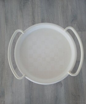 stolík na kolieskach - 4