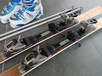 Lyže Volant a lyžiarky Atomic - 4