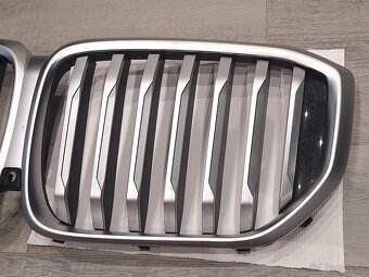 Predná maska - ľadvinky BMW G05 X5 matný chróm originál - 4