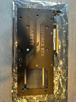 GIGABYTE RTX 4070 SUPER WINDFORCE OC 12G - 4