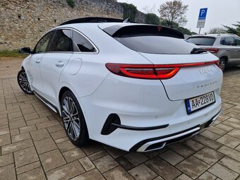 Kia ProCeed 1.5 T-GDi GT-Line A/T - 4