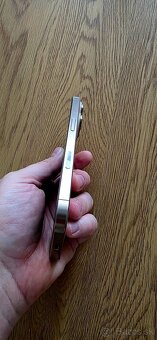 Apple iphone 16 pro púštny titán - 4