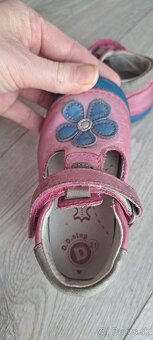 Dievčenské sandálky veľ.21 - 4
