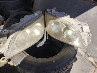 Motor Kia Carnival - 4