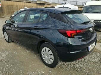Opel Astra 1.4 Selection 74kW 100HP M5 Rezervované - 4