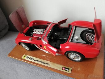 1:18 FERRARI 250 testarossa 1957  podstavec - 4