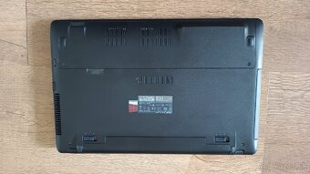 Asus X552 - 4