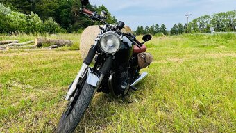 Yamaha XS750 - 4