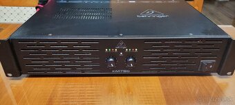 Zosilňovač Behringer KM750 - 4
