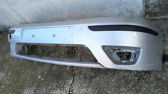 Ford FOCUS 1 mk1 - predný nárazník - 4