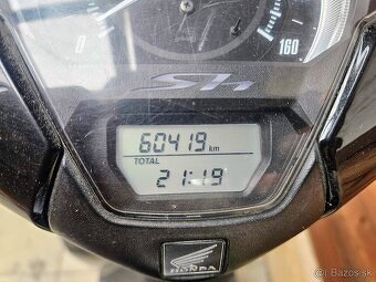 Skúter Honda SH 125 - 4