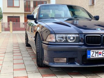BMW 3 Coupé 320i - 4