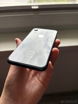 iPhone XR - 4