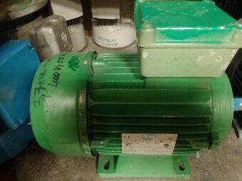 Predám 3,7kw elektromotor. - 4