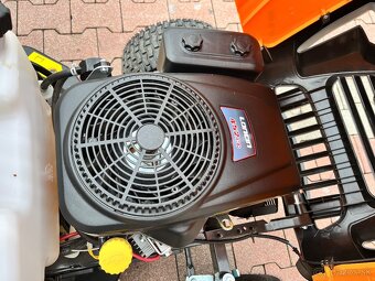 úplne novy zahradny traktor Riwall RLT 92 HRD Trachorová - 4