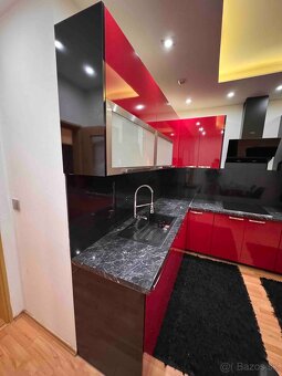 Kuchynská linka s príslušenstvom a kvalitných materiálov - 4