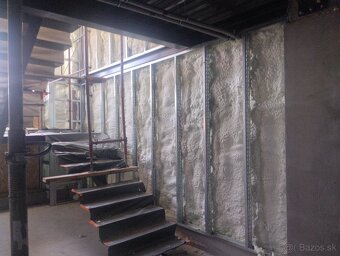 Striekaná izolácia Pur penou - 4