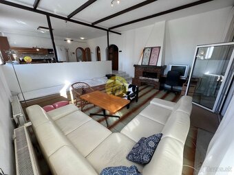 Vila / Rodinný dom s veľkým pozemkom na predaj - Dunakiliti - 4